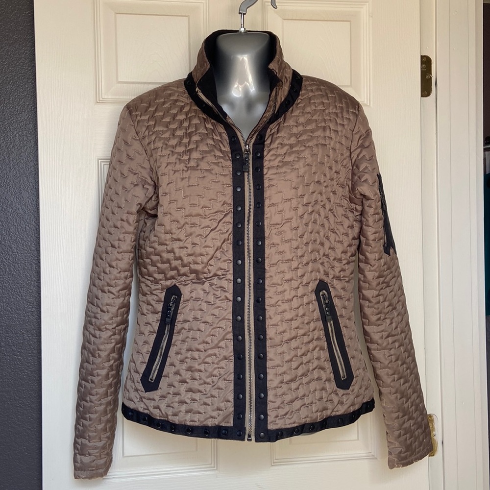 Cruel brand quilted jacket. Size M. Taupe color.